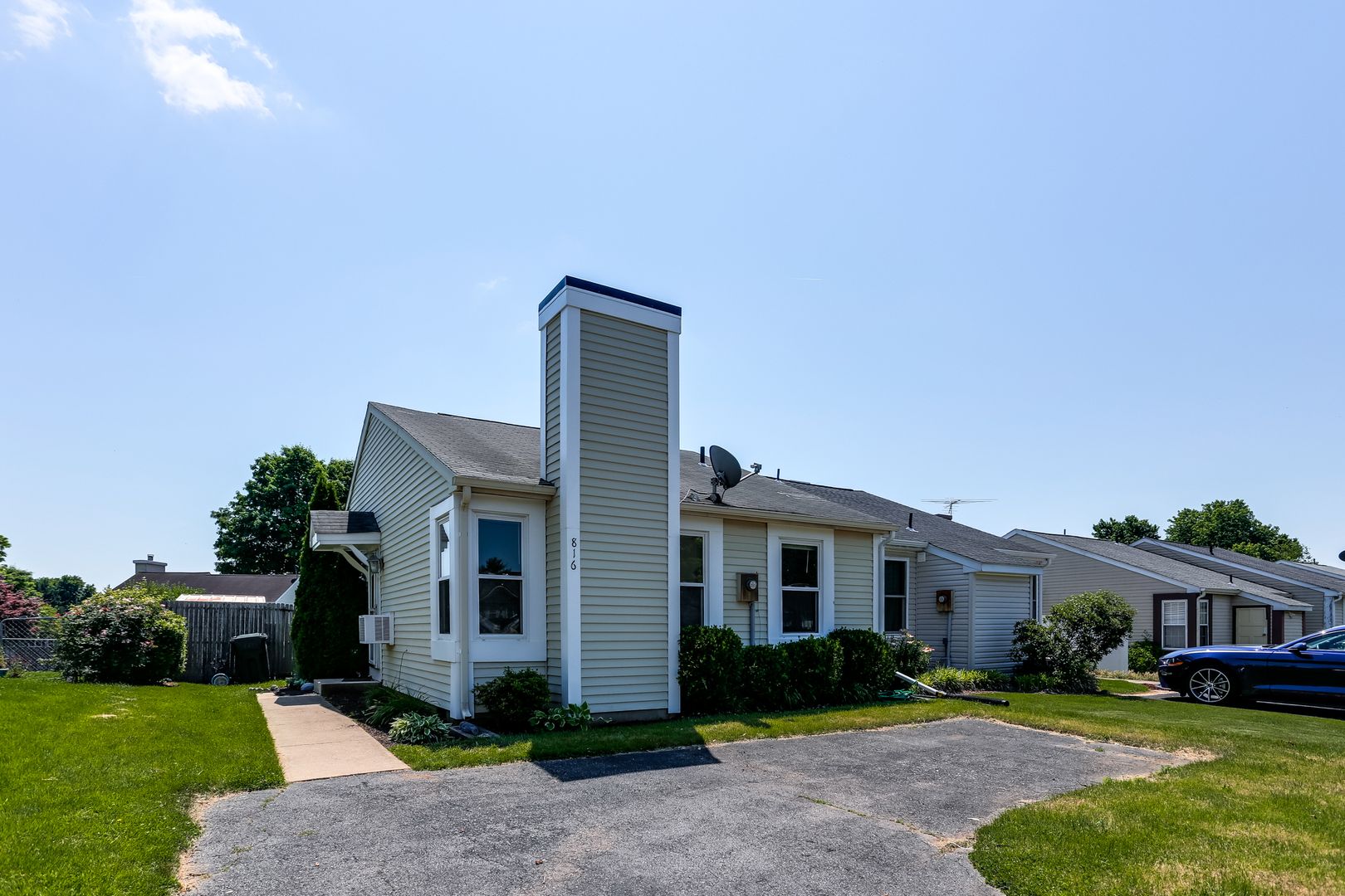 Frederick House: 816 Chadwick Circle