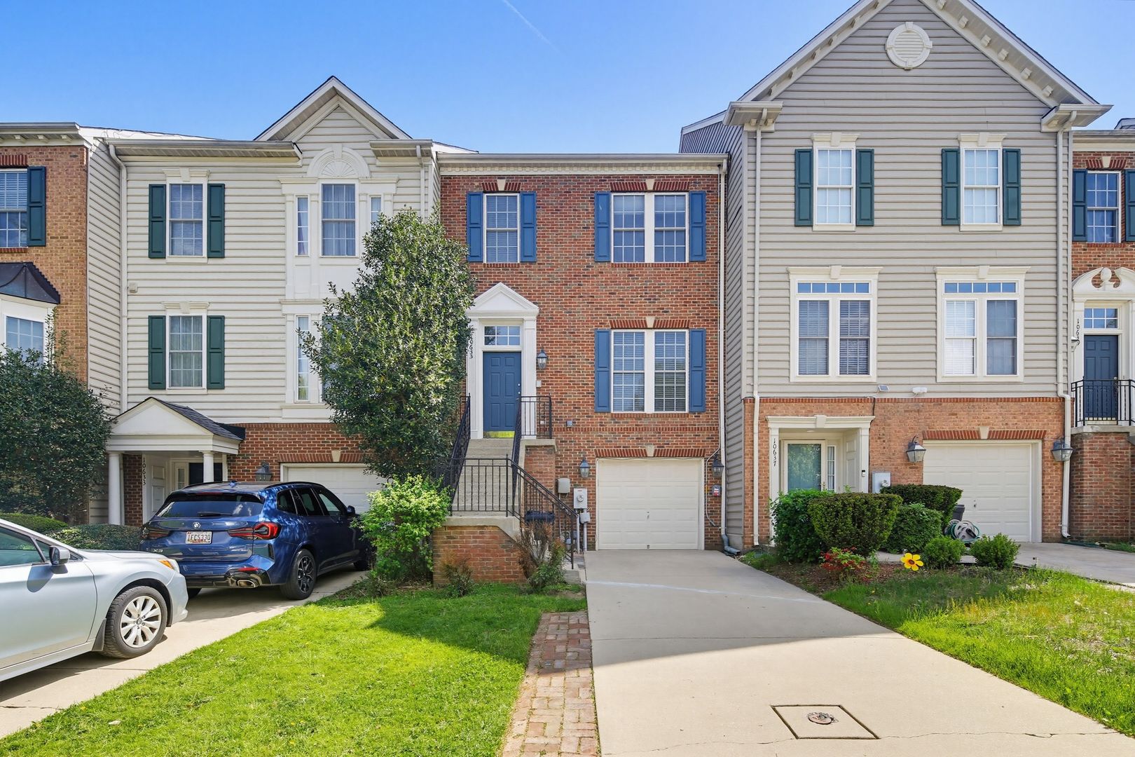 Woodstock House: 10635 Hillingdon Rd