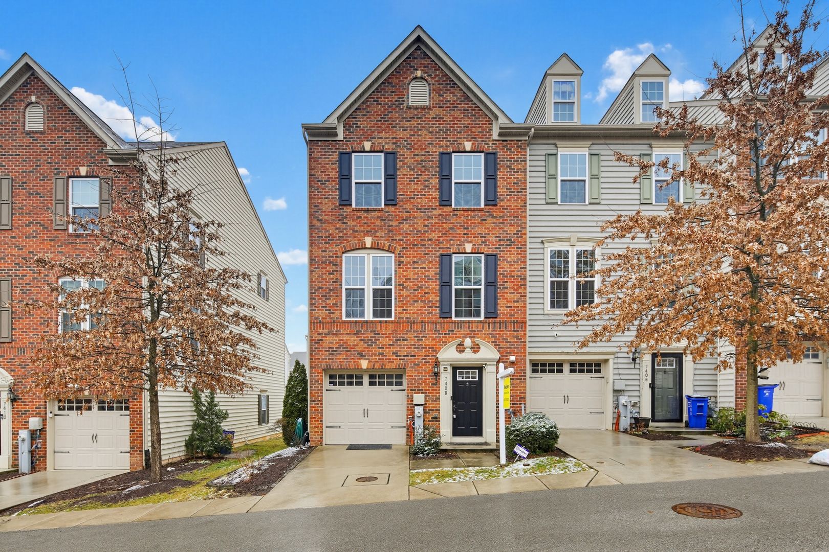 Elkridge House: 7408 Wild Honey Way