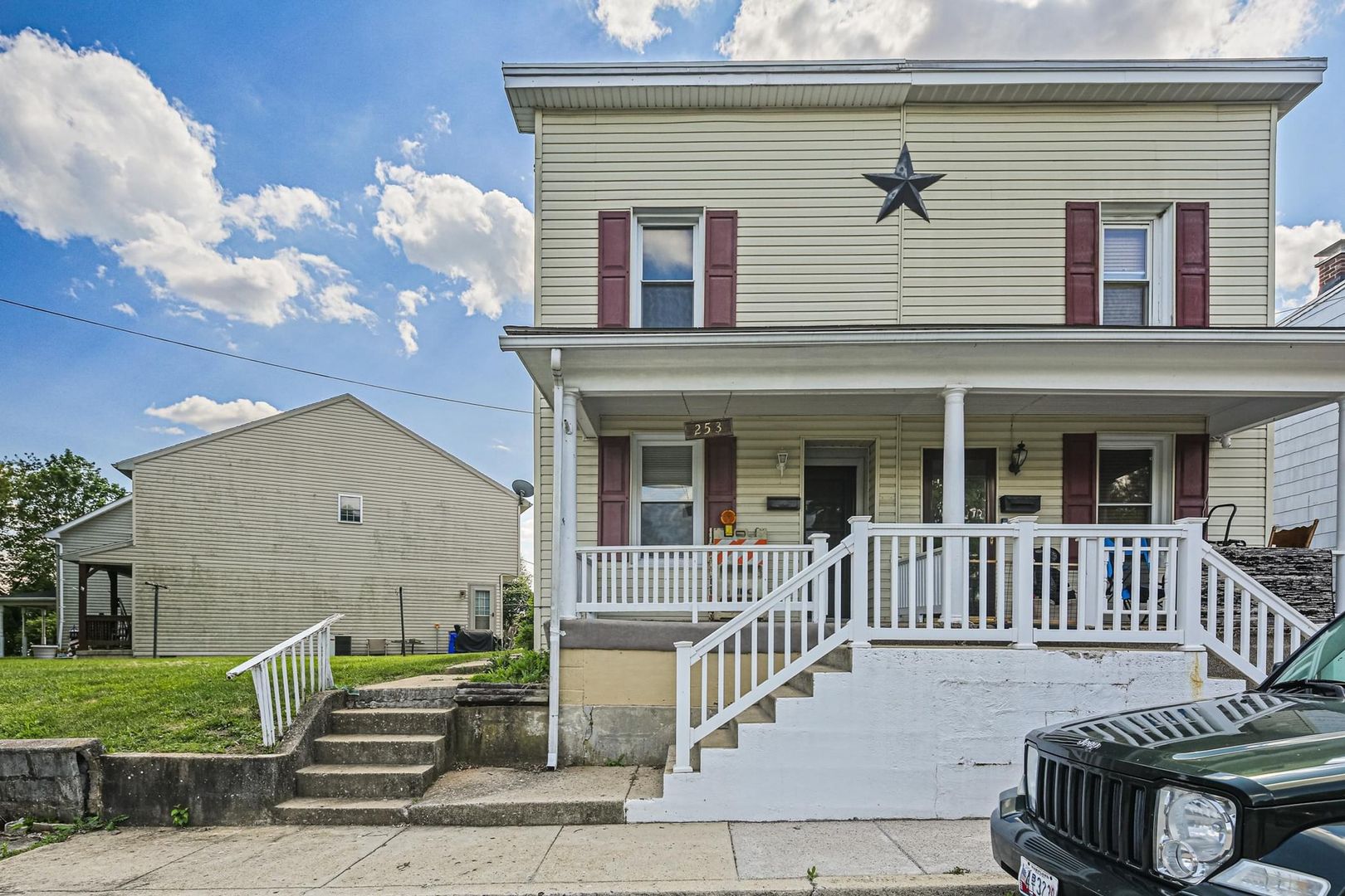 Hagerstown House: 253 E Howard Street