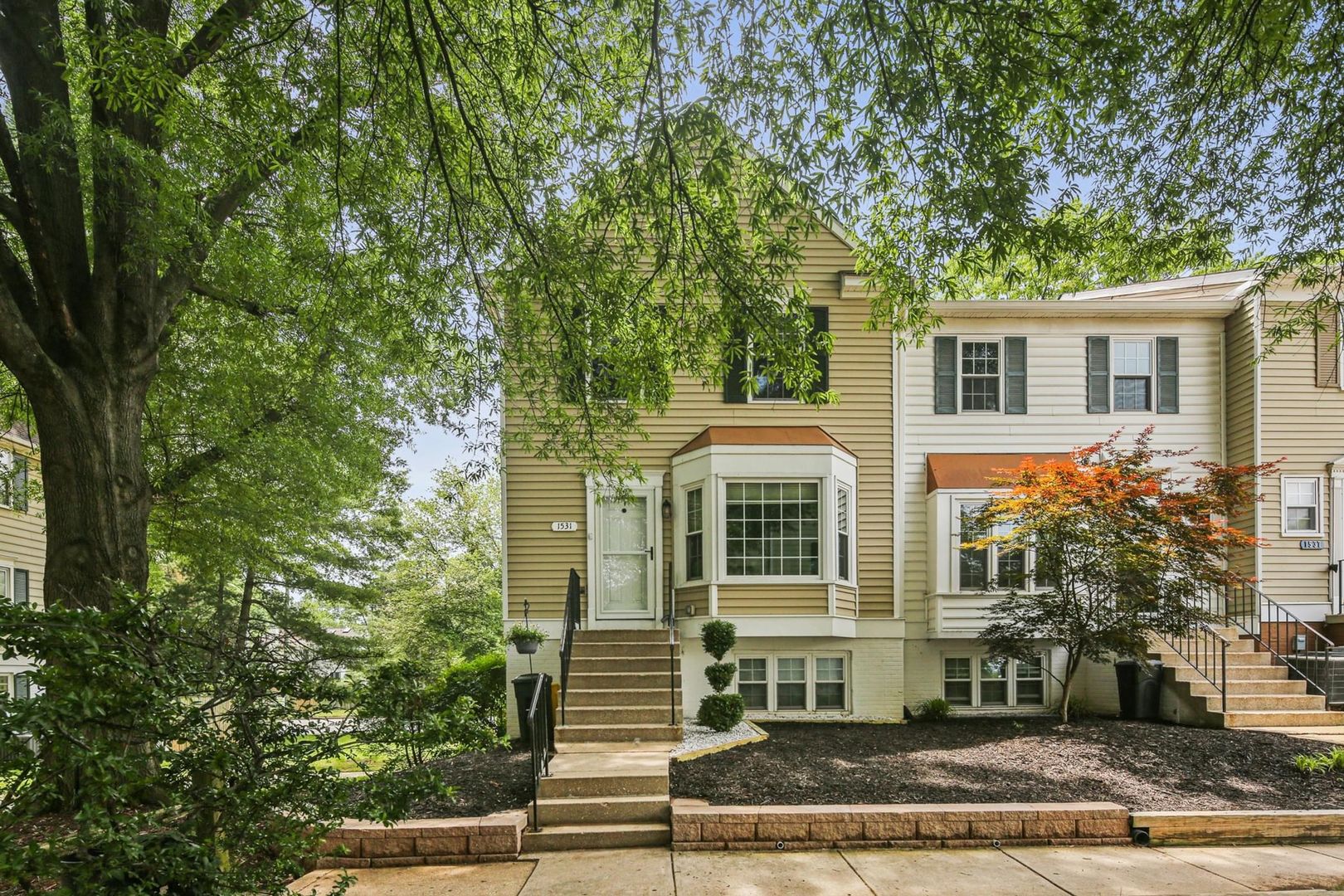 Crofton House: 1531 Marlborough Court