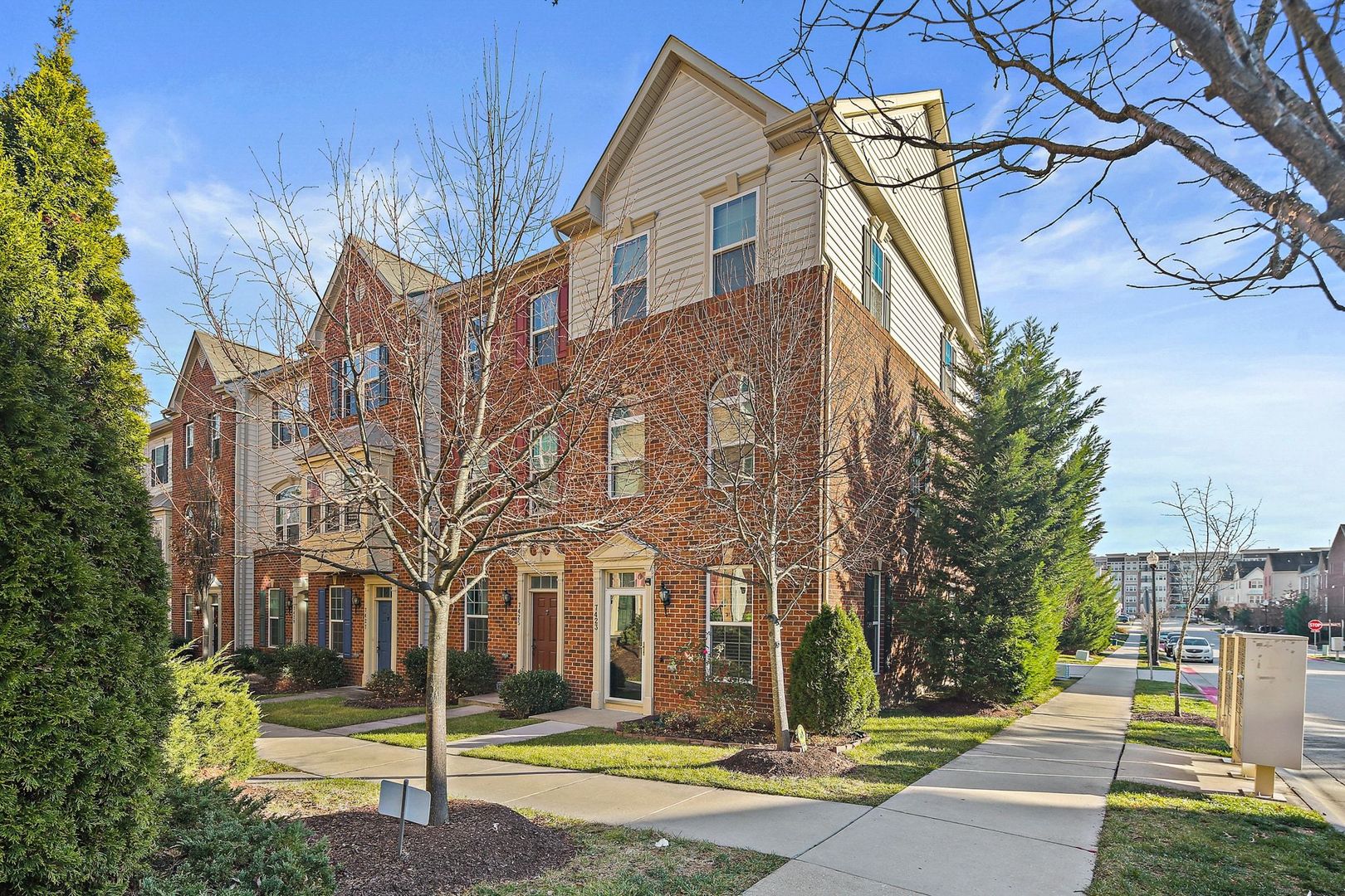 Elkridge House: 7423 Rigby Pl