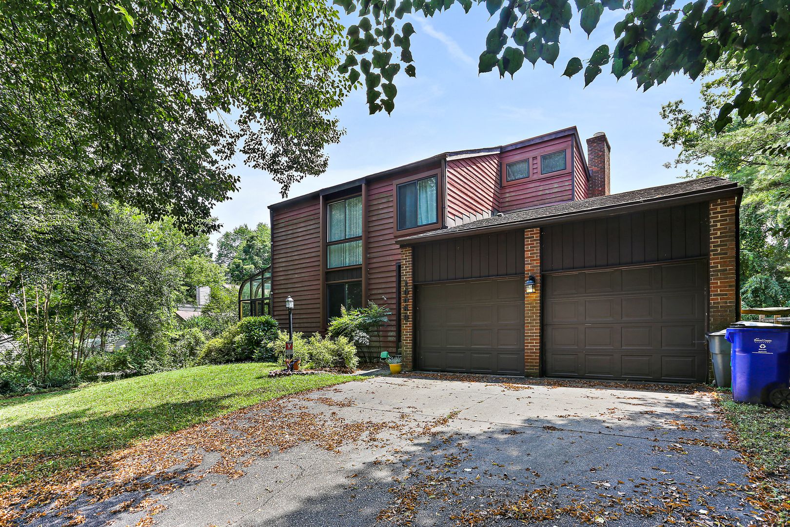 Columbia House: 10069 Cape Ann Drive