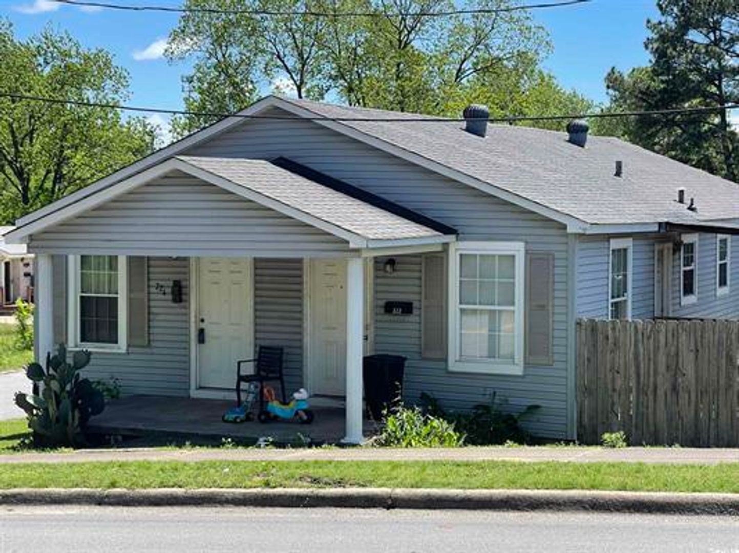 North Little Rock House: 214 Curtis Sykes