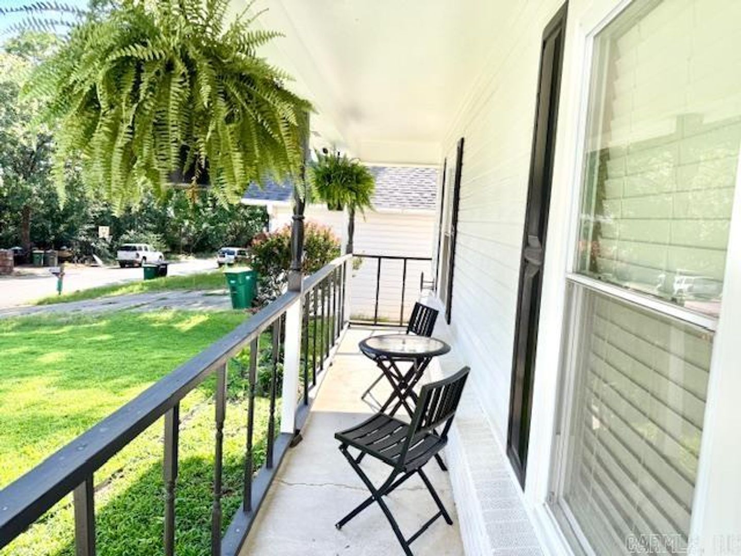 Sherwood House: 6500 Lakewood