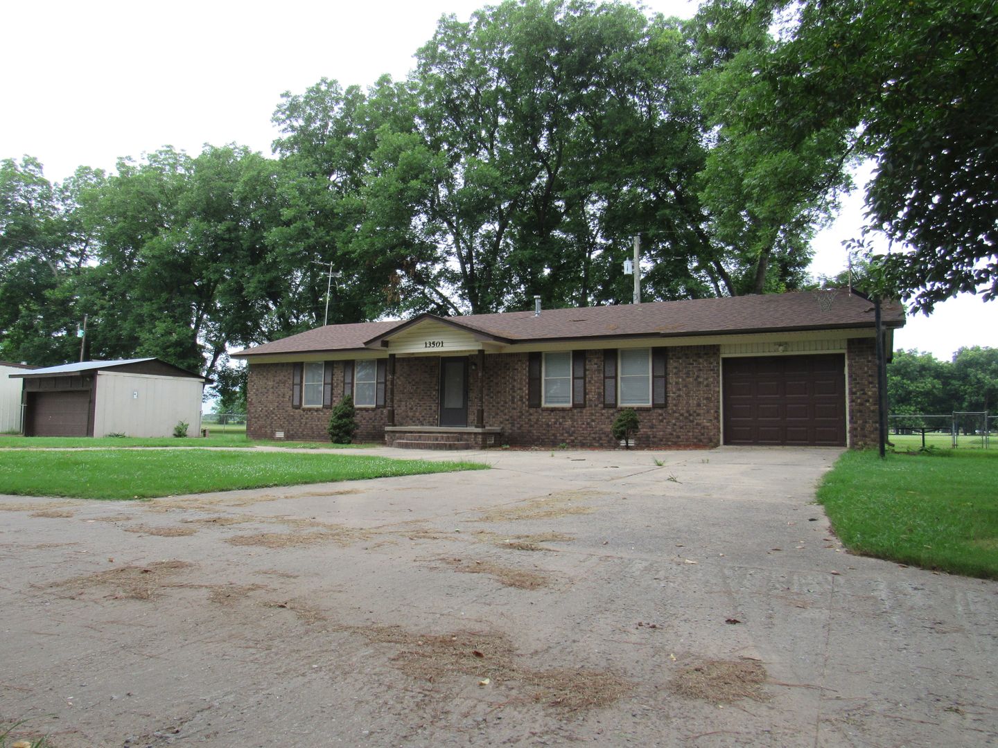 Scott House: 13501 Lower Steel Bend Rd