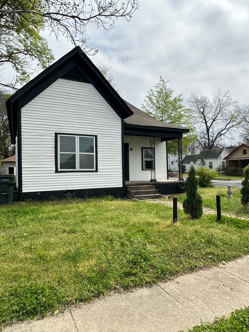 Little Rock House: 1621 S State