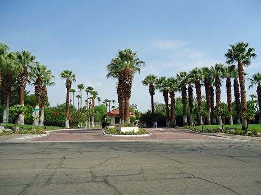 680 North Ashurst Court, Unit I101, Palm Springs, CA 92262