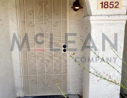 1852 North Mira Loma Way, Palm Springs, CA 92262