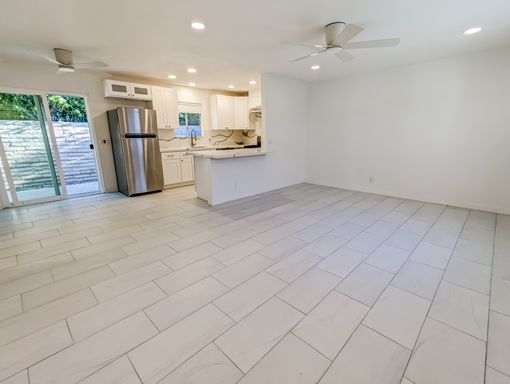 2552 N. Junipero Ave , Unit A , Palm Springs, CA 92262