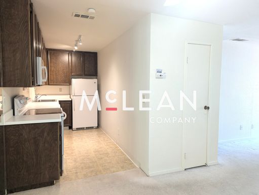  685 North Ashurst Court , #H207, Palm Springs, CA 92262