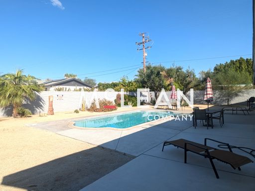 2601 N. Cerritos Road, Palm Springs, CA 92262