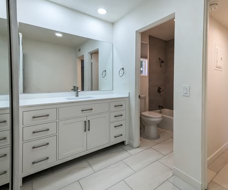 2552 N. Junipero Ave , Unit A , Palm Springs, CA 92262