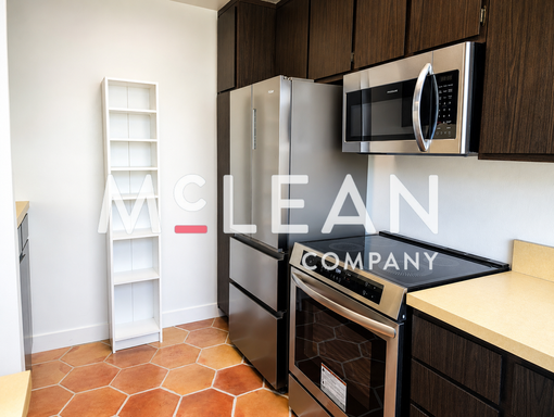 837 Calle De Pinos, Palm Springs, CA 92262
