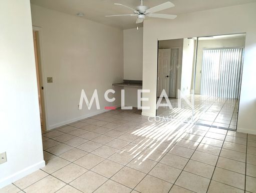  594 S Calle Abronia , Apt 3, Palm Springs, CA 92264