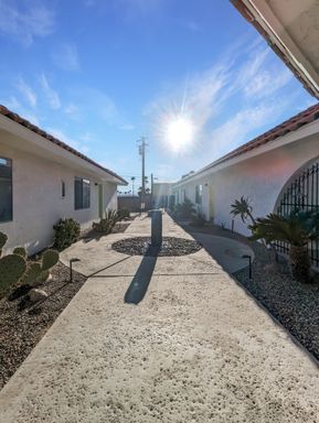 2552 N. Junipero Ave , Unit A , Palm Springs, CA 92262