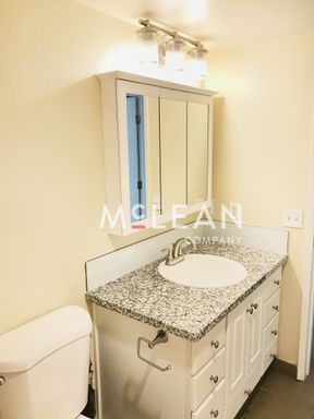 120 S. Saturmino Drive, Unit 07, Palm Springs, CA 92262