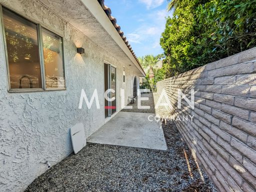2552 N. Junipero Ave , Unit A , Palm Springs, CA 92262