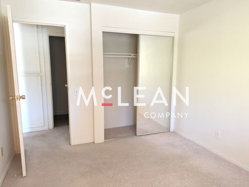  685 North Ashurst Court , #H207, Palm Springs, CA 92262