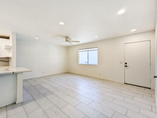 2552 N. Junipero Ave , Unit A , Palm Springs, CA 92262