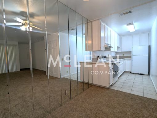 680 North Ashurst Court, Unit I101, Palm Springs, CA 92262