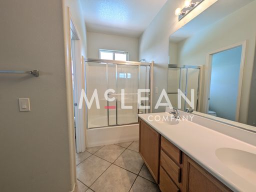 1669 E Racquet Club Road, Palm Springs, CA 92262