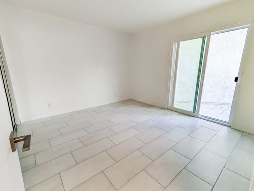 2552 N. Junipero Ave , Unit A , Palm Springs, CA 92262