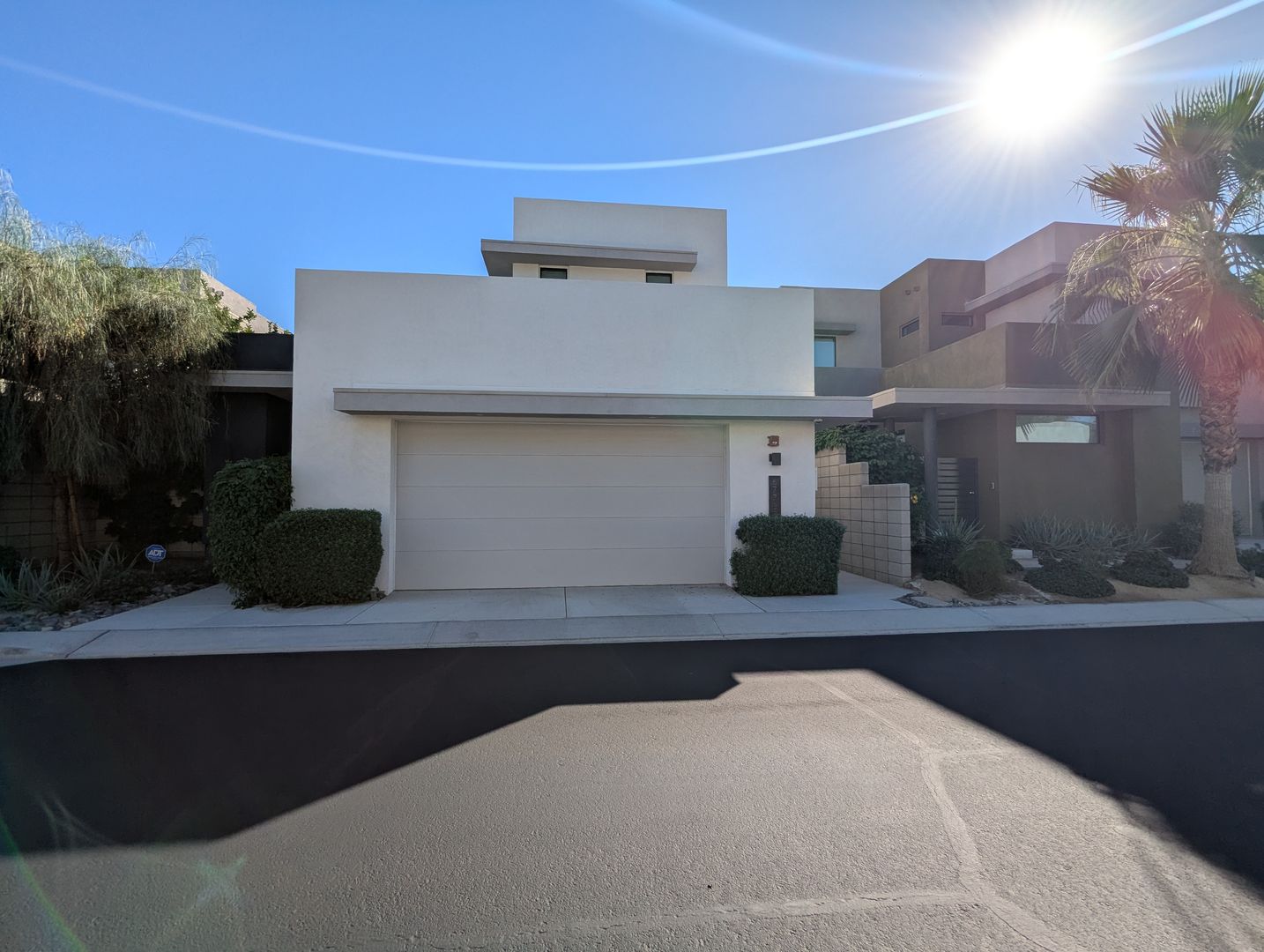 Cathedral City House: 67737 Filmore Rd