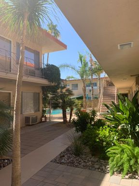 2290 South Palm Canyon Drive, Unit 20, Palm Springs, CA 92264