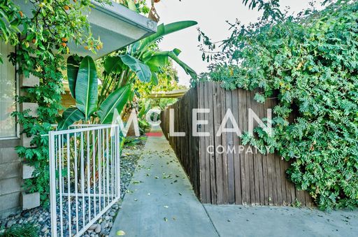 630 S Grenfall Road #11, Palm Springs, CA 92264
