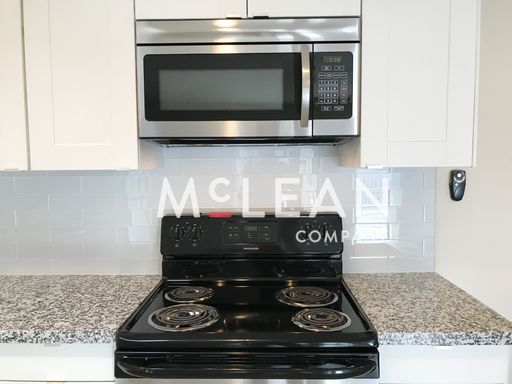 120 S. Saturmino Drive, Unit 07, Palm Springs, CA 92262