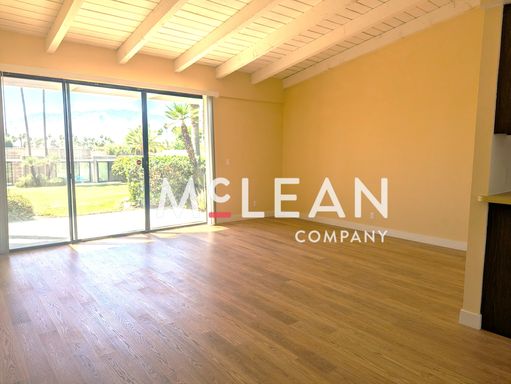 837 Calle De Pinos, Palm Springs, CA 92262