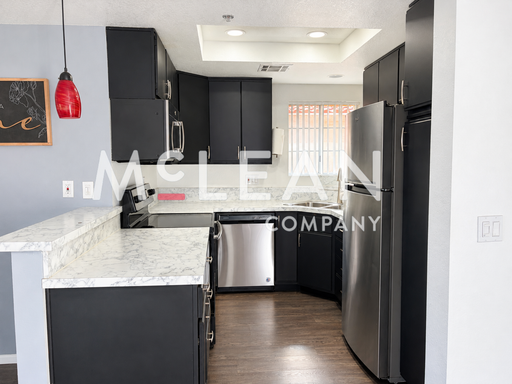 2700 Lawrence Crossley Rd, 120, Palm Springs, CA 92262