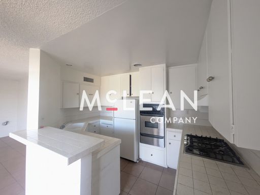 630 S Grenfall Road #11, Palm Springs, CA 92264