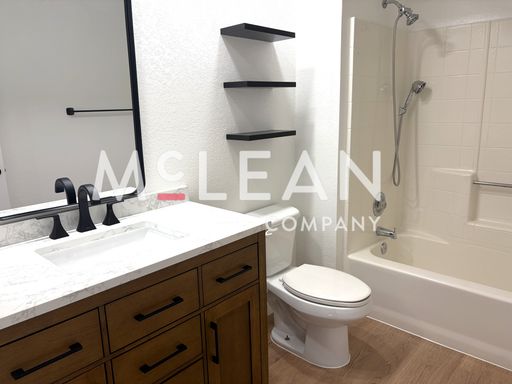 2700 Lawrence Crossley Rd, 120, Palm Springs, CA 92262