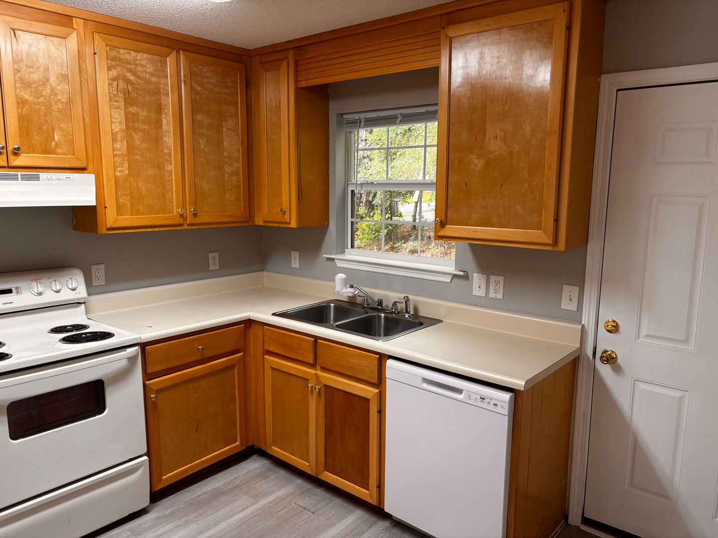 Valdosta Apartment: 1501 Myrtle Street