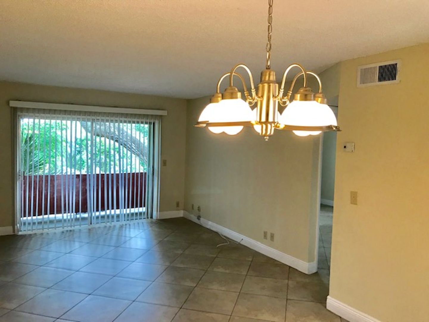 Pompano Beach Apartment: 1913 A NW 40th Court