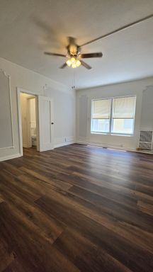 ***MOVE IN SPECIAL 12th MONTH FREE ***SPACIOUS 2BED 2BATH – photo 1