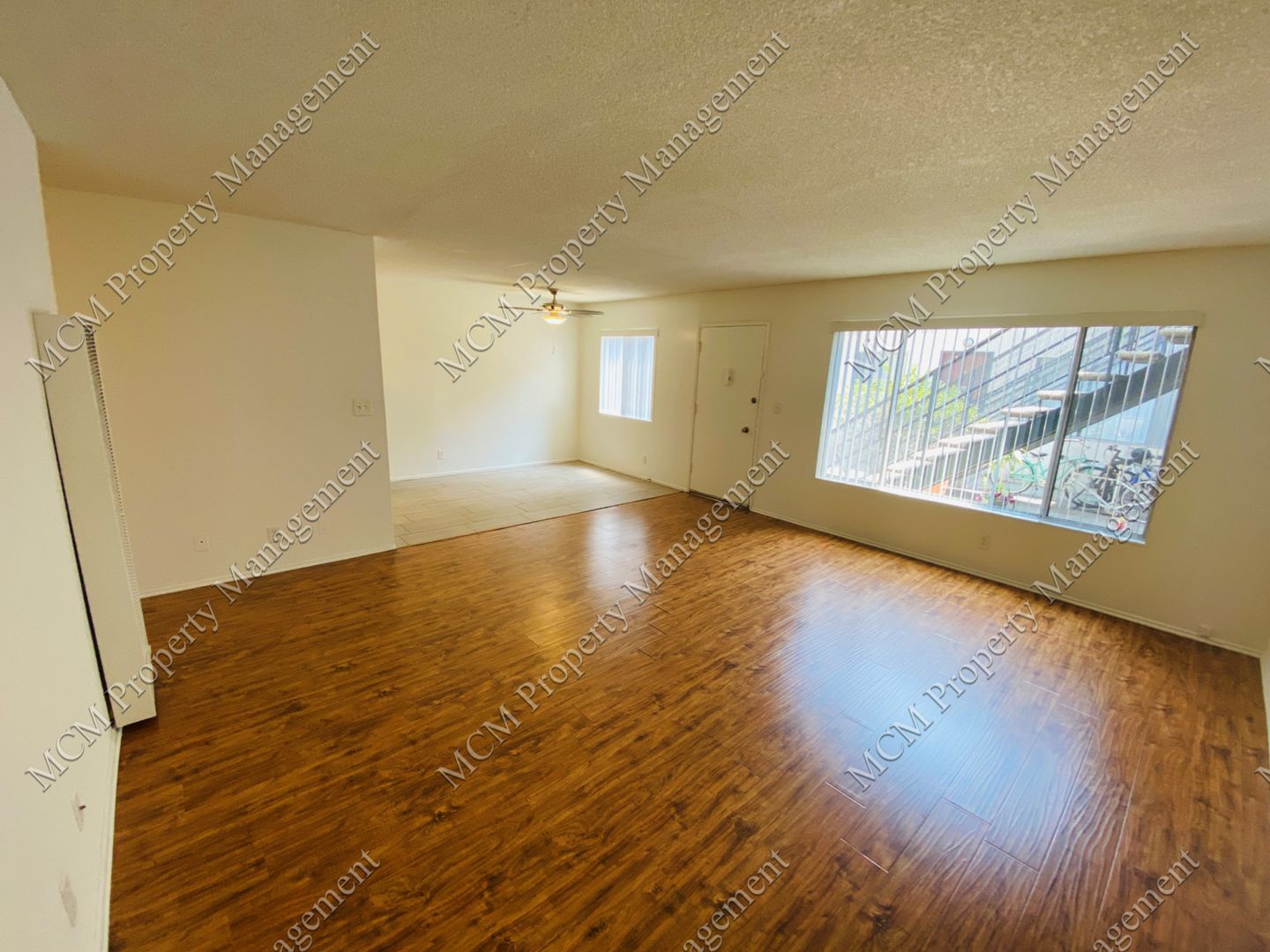 LOS ANGELES Apartment: 11260 WESTMINSTER AVE.