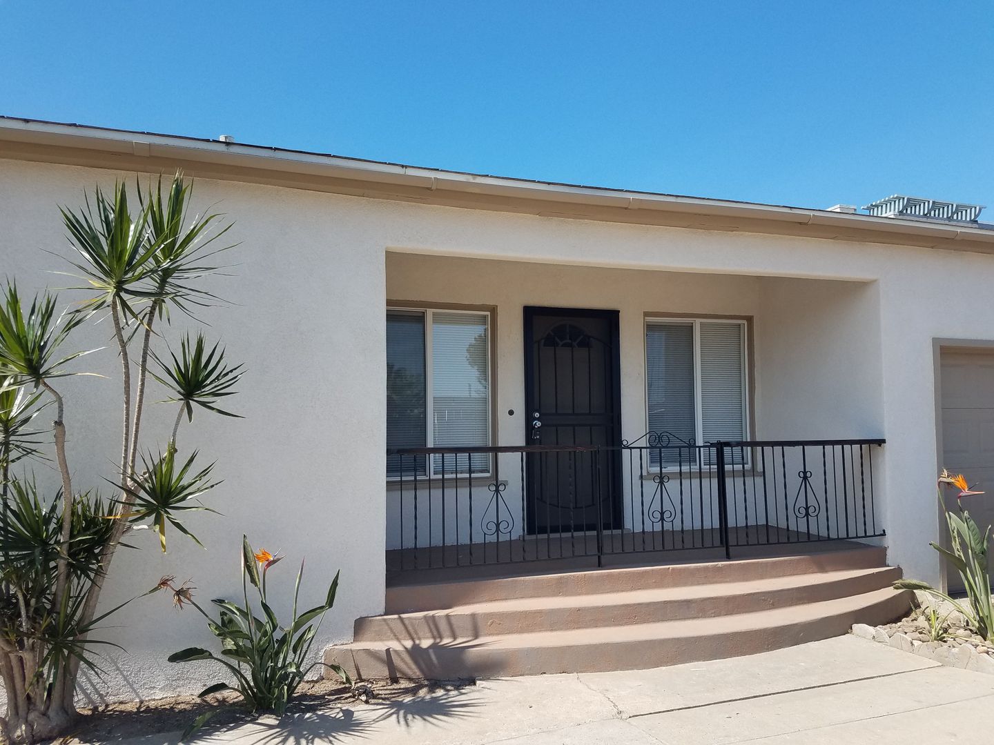 Imperial Beach House: 650 3rd Street