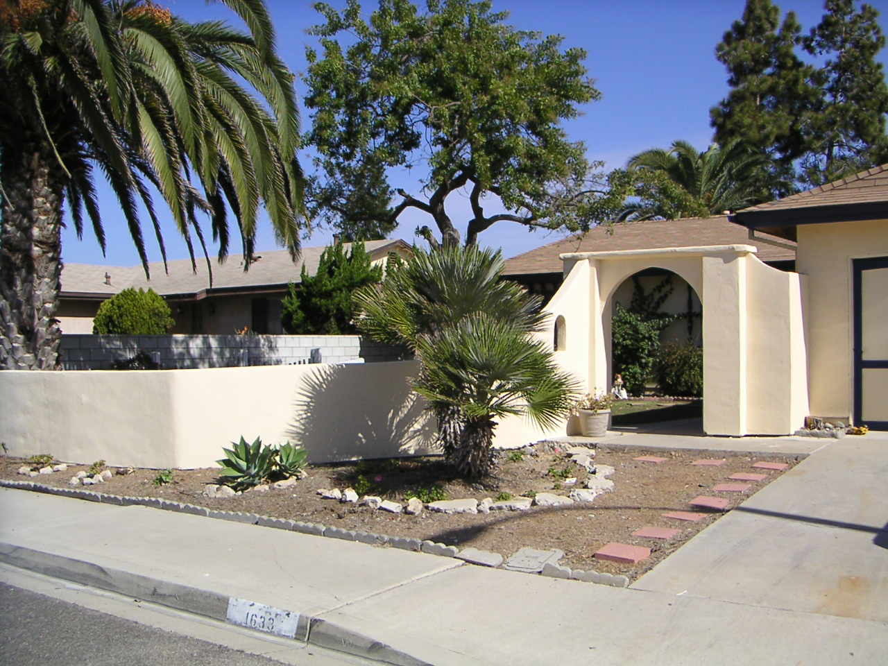 Chula Vista House: 1633 Jade Avenue