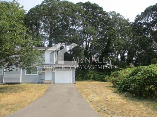 2-Bedroom Duplex in Cul-de-Sac with Garage – photo 1