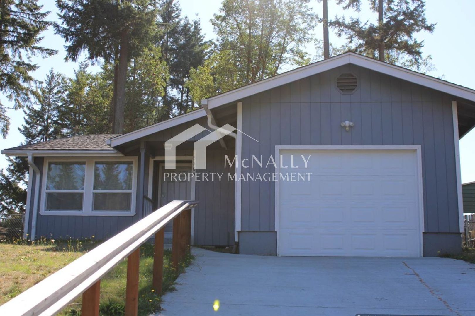 Port Orchard House: 3309 Hillington Ct. SE