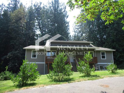 Spacious 3BR/2.5BA Gig Harbor Home with 2-Car Garage & Mini-Splits – photo 1