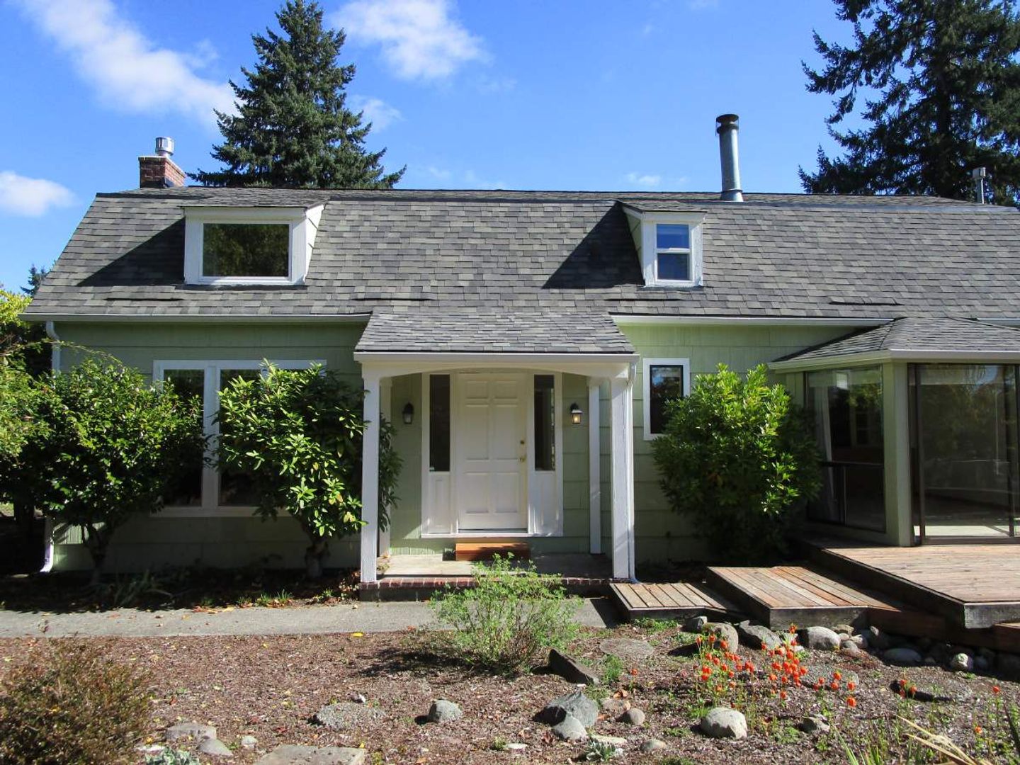 Tacoma House: 10714 Marietta Street