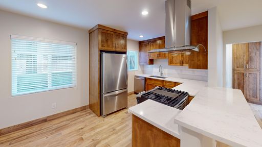 Newly updated 2 Bedroom 1 Bathroom Apartment Walking Distance From Cal Poly! – photo 1