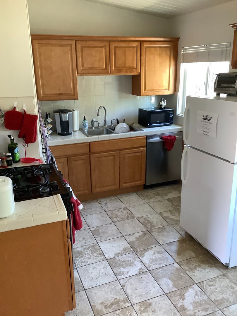 San Luis Obispo Apartment: 1252 E Foothill Blvd.