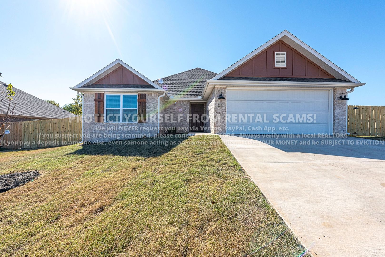 Farmington House: 51 W Pitts St