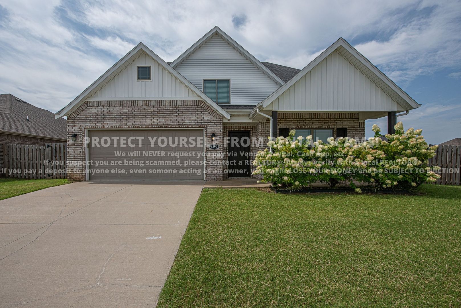 Fayetteville House: 4397 W Newton Ave