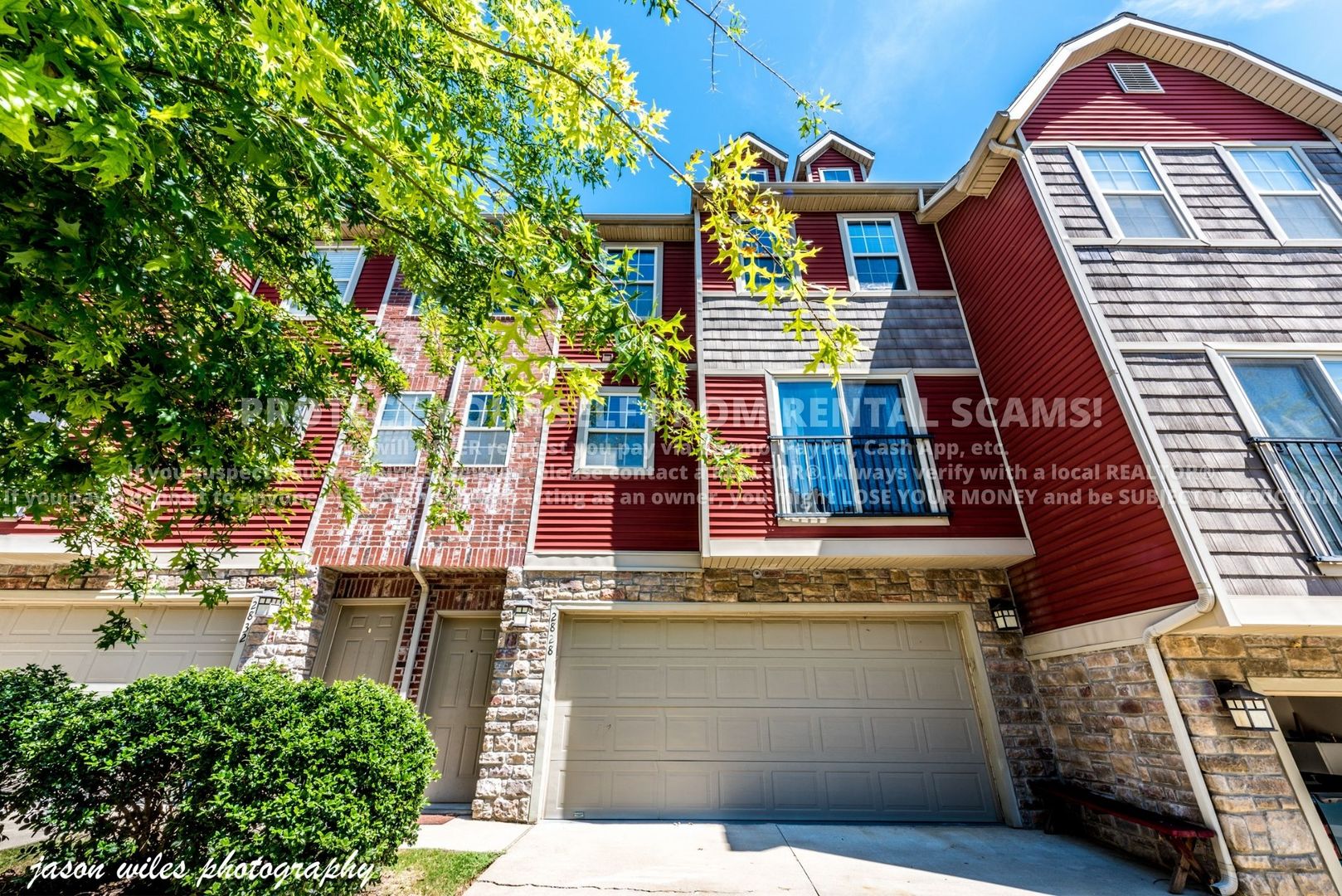 Fayetteville House: 2828 Hillshire Dr